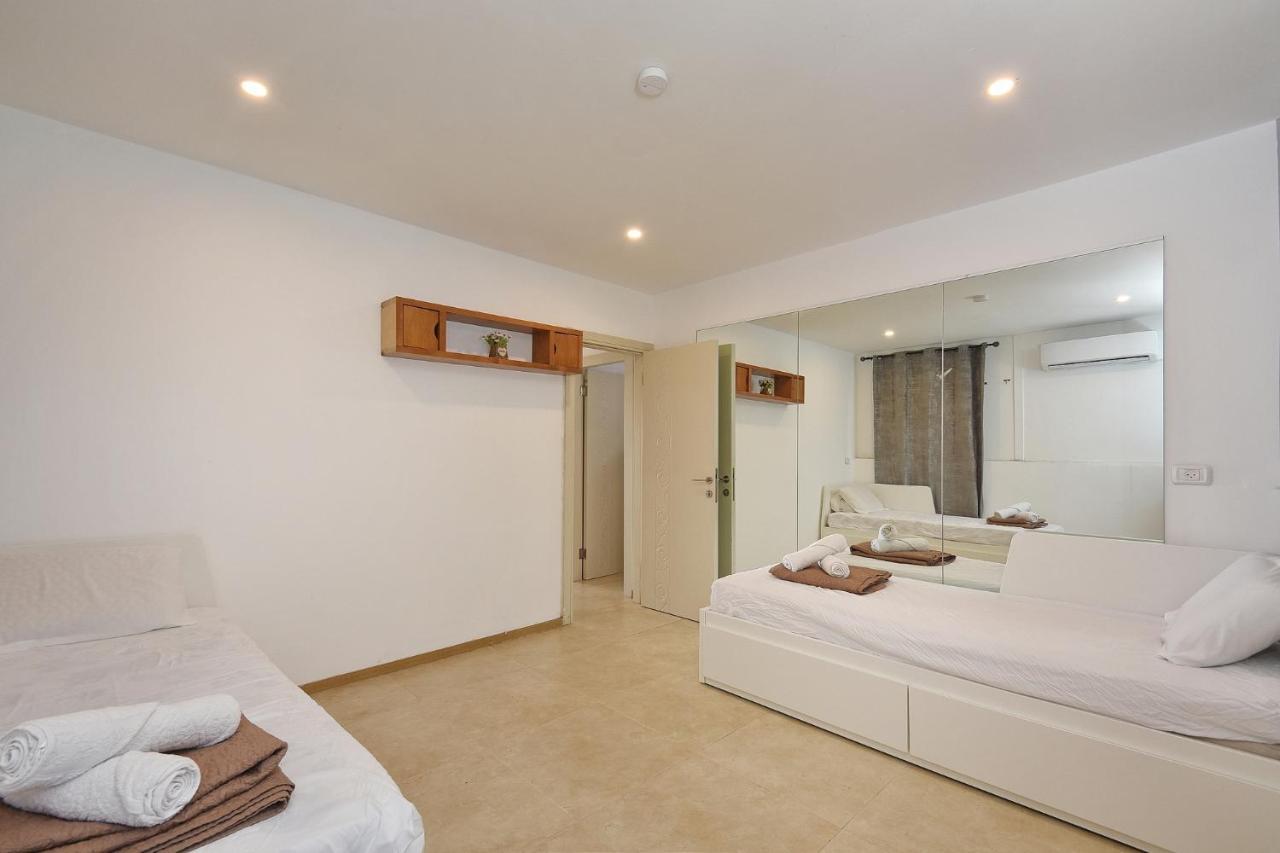 Levication 2 Bedrooms Pool&Jacuzzi Tiberias Bagian luar foto