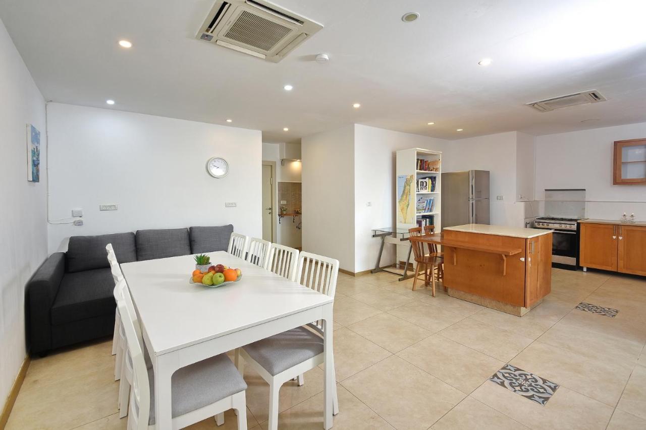 Levication 2 Bedrooms Pool&Jacuzzi Tiberias Bagian luar foto