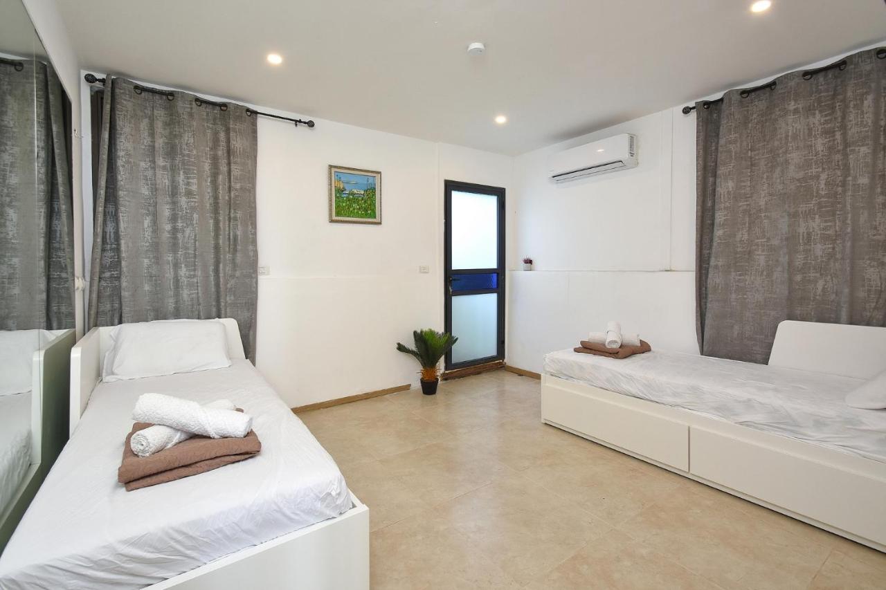 Levication 2 Bedrooms Pool&Jacuzzi Tiberias Bagian luar foto